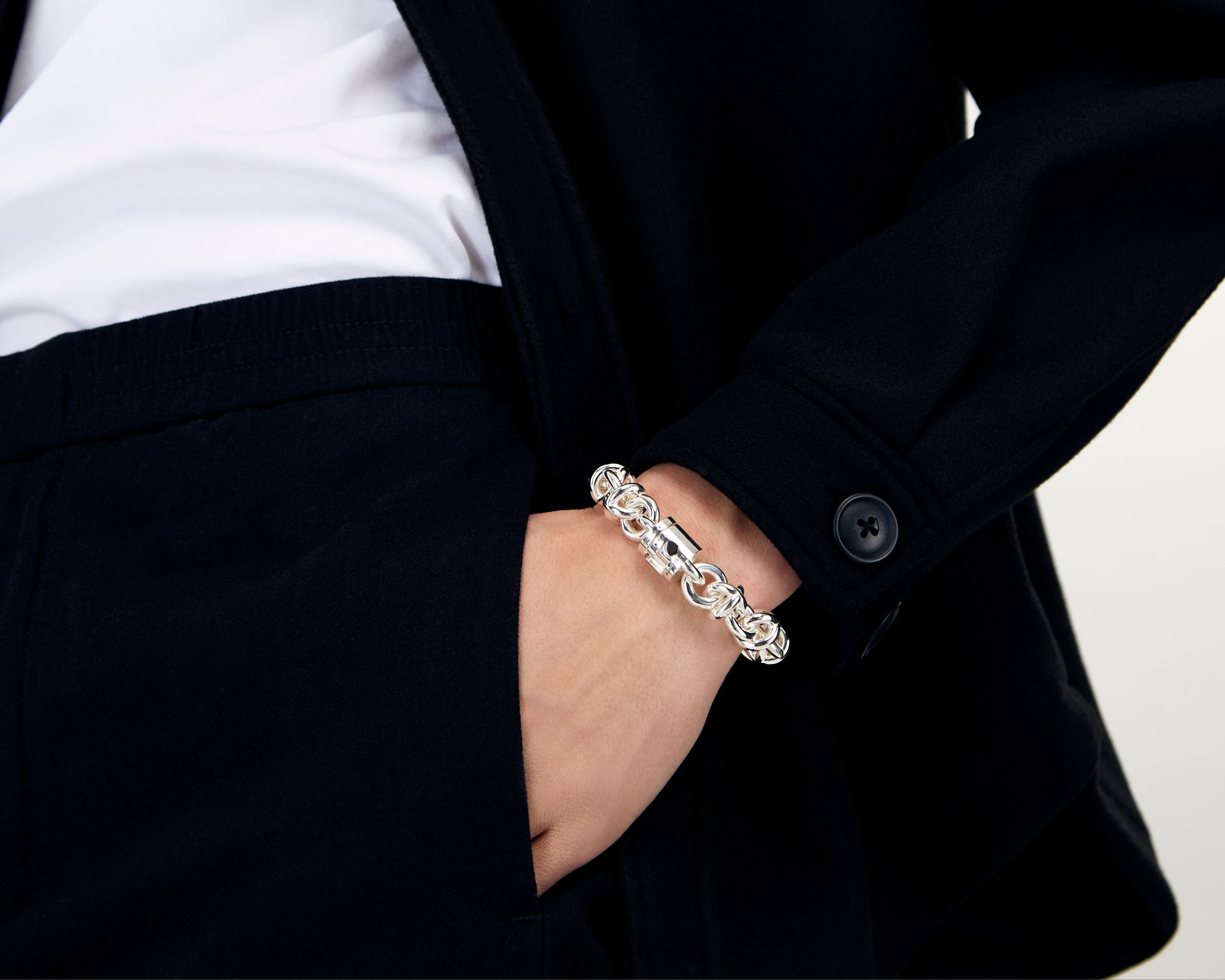 interlacing bracelet 153g
