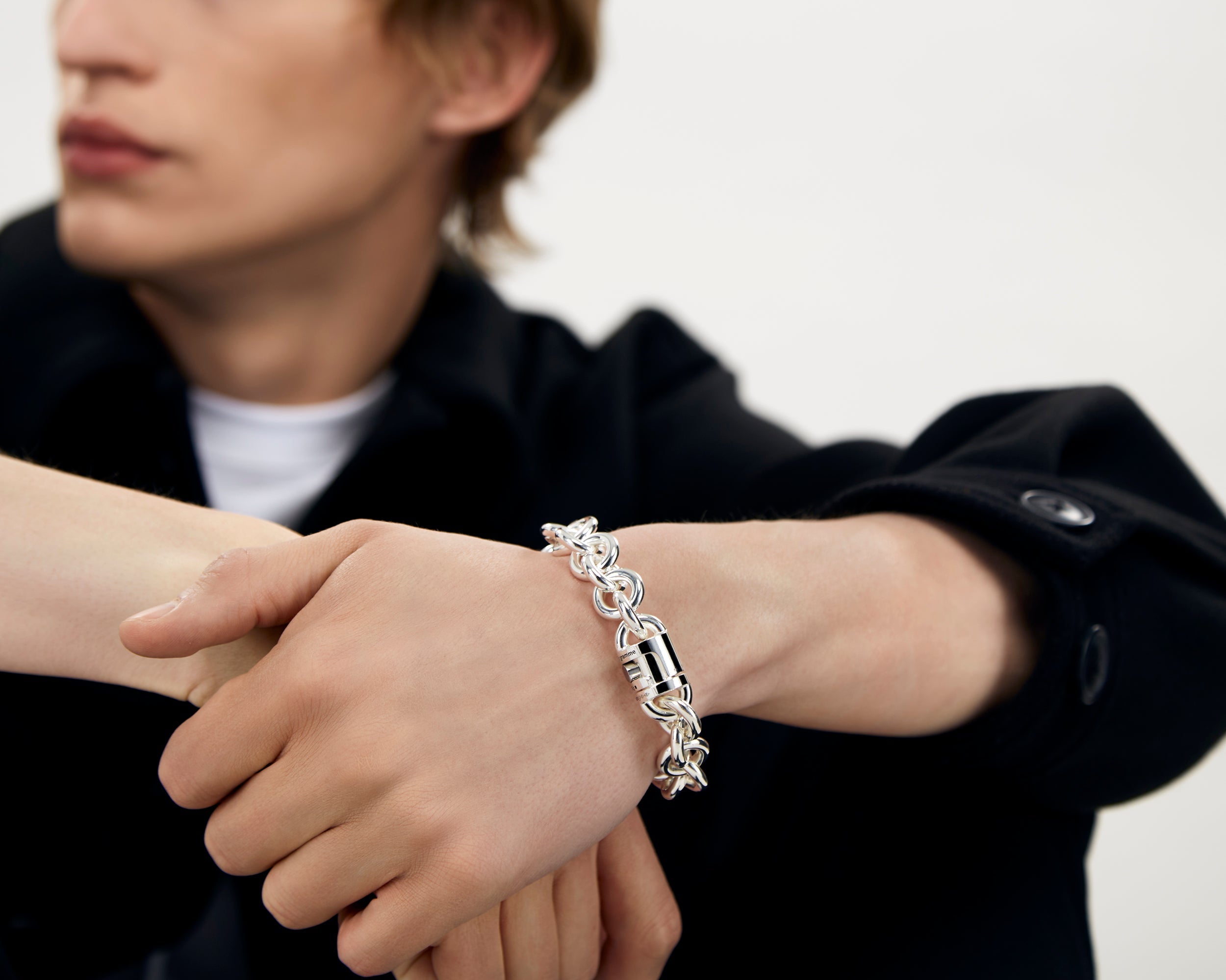 interlacing bracelet 119g
