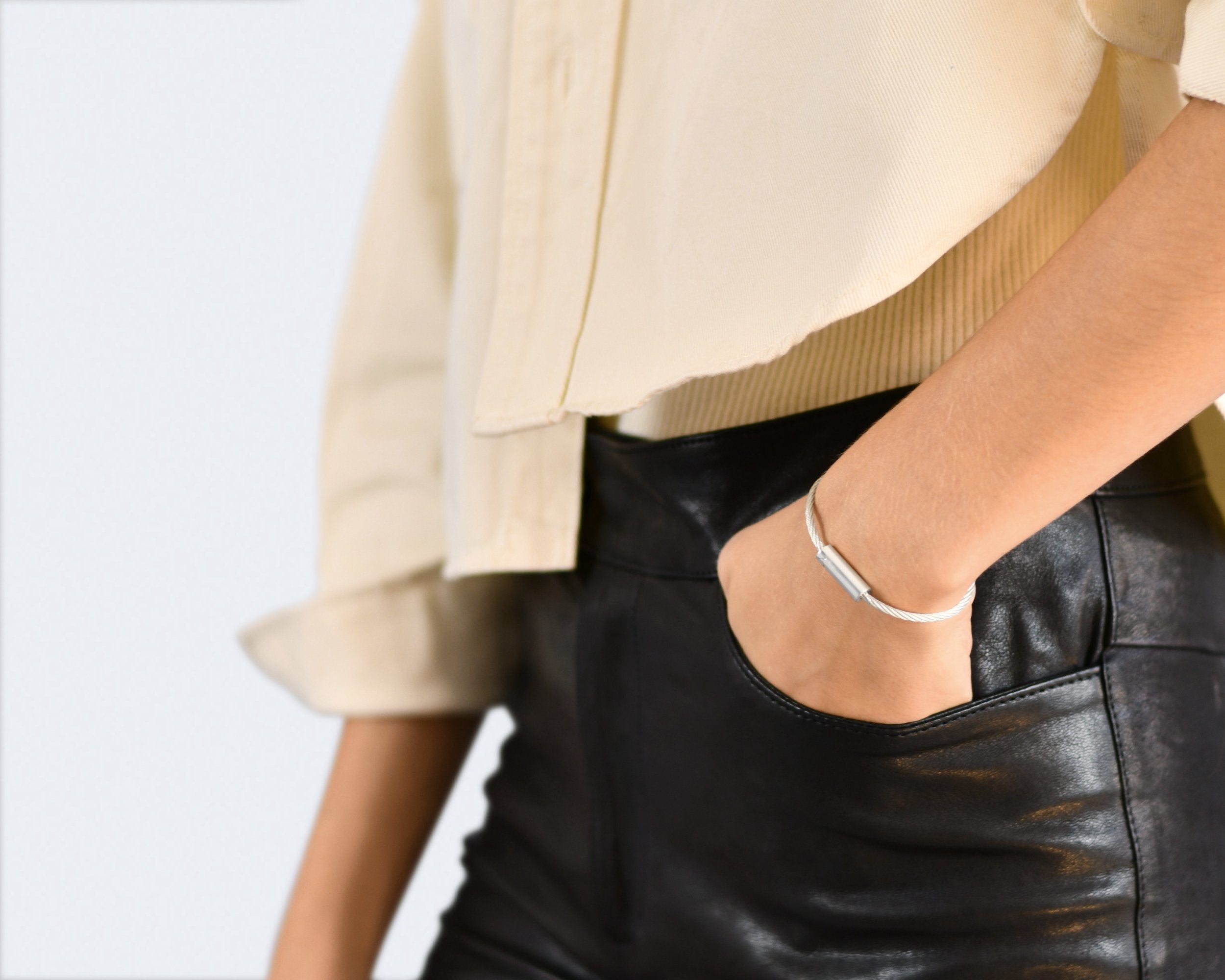 9g cable bracelet