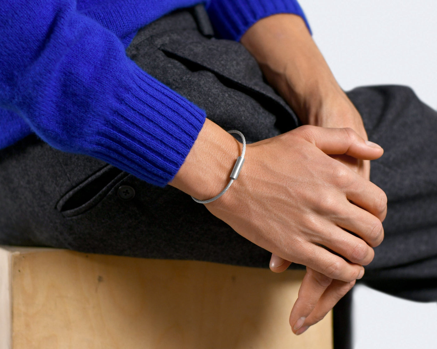 9g cable bracelet