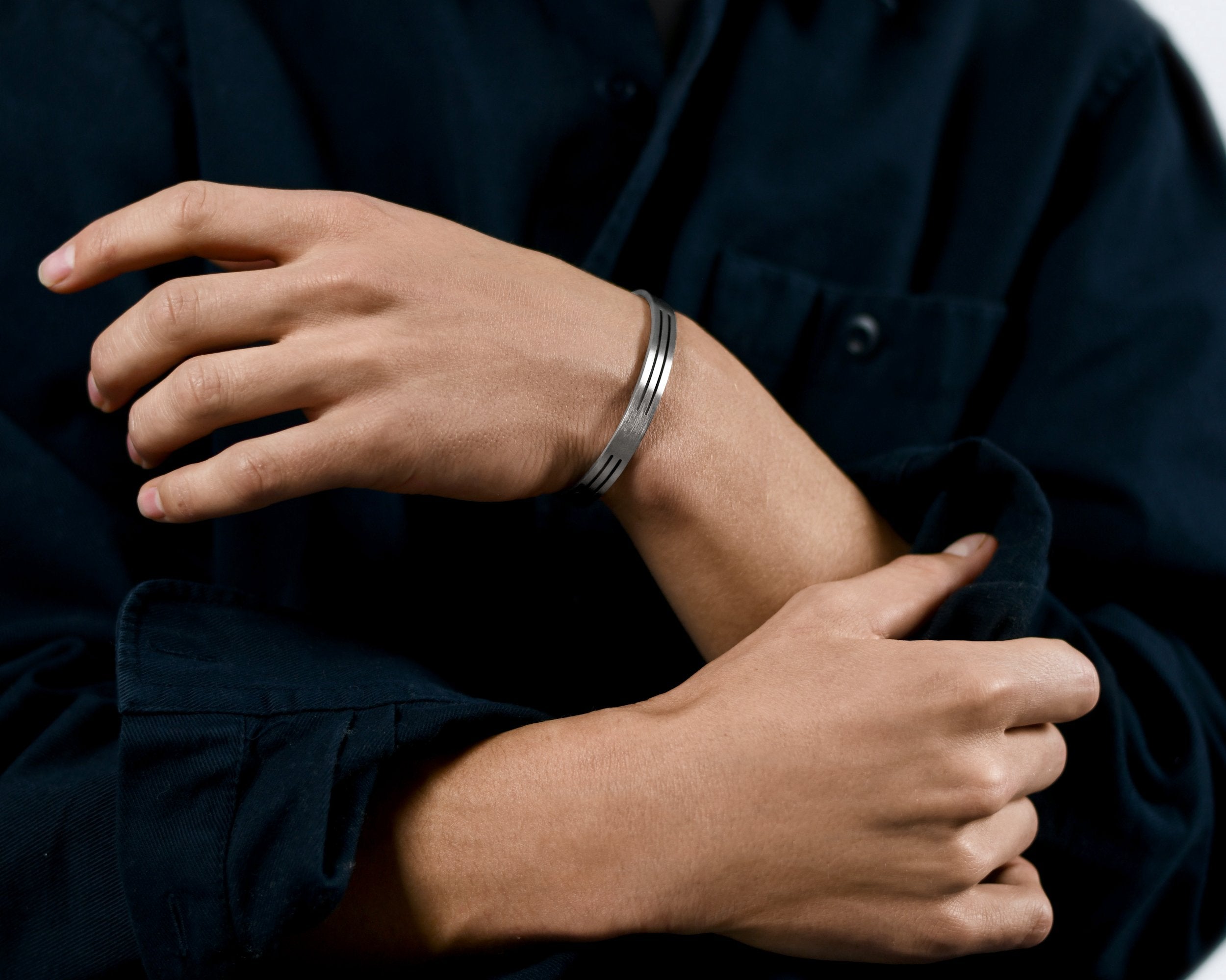 bracelet ruban perforé le 19g